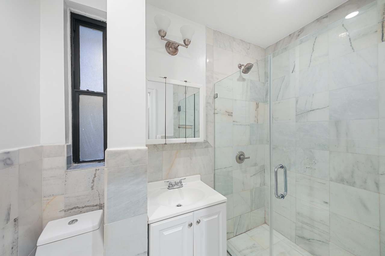 #719: Columbus Circle - 1 Bedroom (Full) - 8