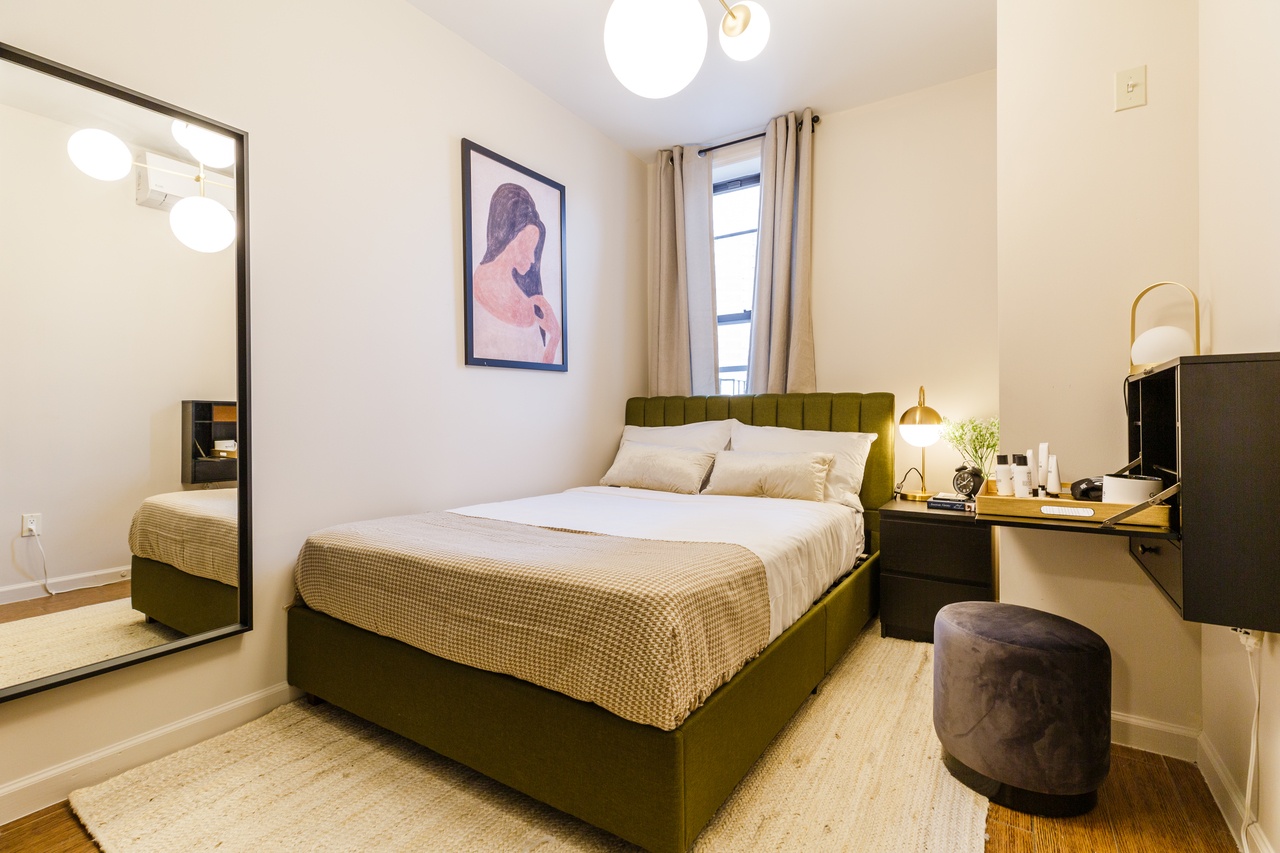  #263: Chinatown - Full Bedroom C  -  #263: Chinatown  - Gallery -  9
