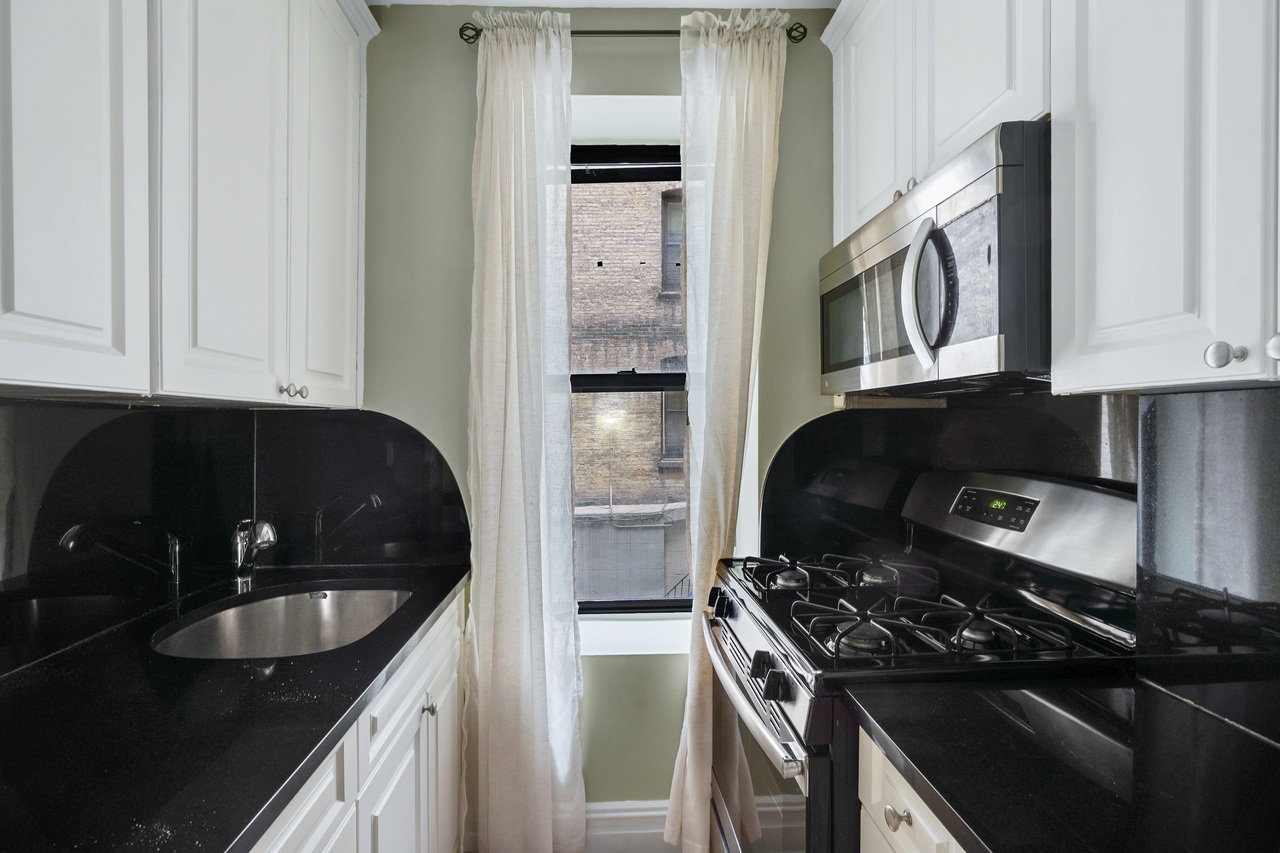  #549: Upper West Side - 1 Bedroom (Full)  -  #549: Upper West Side  - Gallery -  20