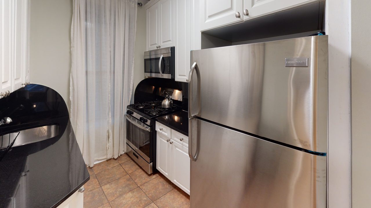 #549: Upper West Side - 1 Bedroom (Full) - 11