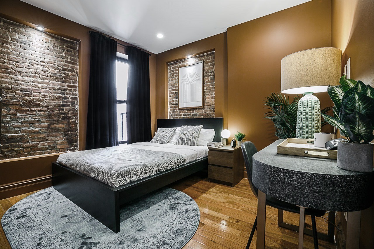 #198: Upper West Side - Queen Bedroom C - 11