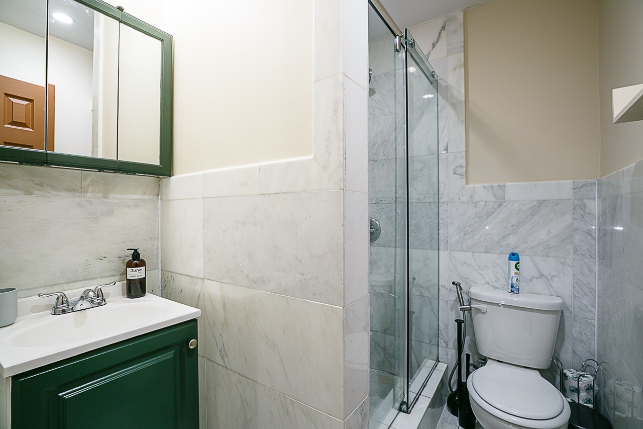 #198: Upper West Side - Queen Bedroom A W/Private Bathroom - 10