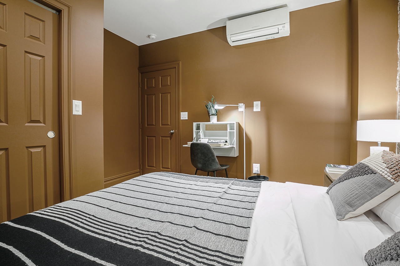 #198: Upper West Side - Queen Bedroom B - 9