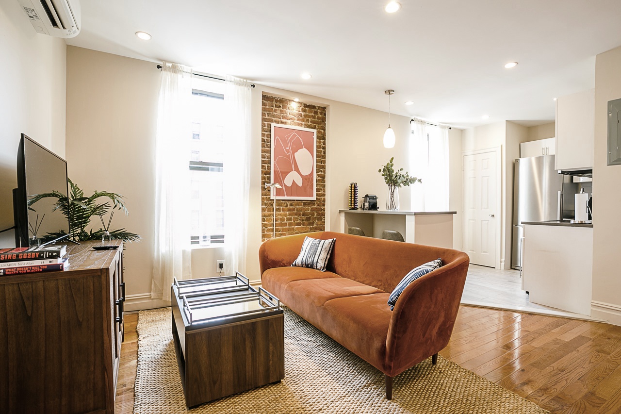 #198: Upper West Side - Queen Bedroom B - 8