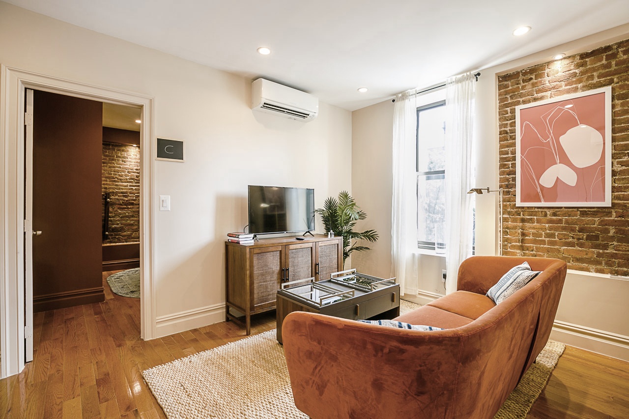 #198: Upper West Side - Queen Bedroom B - 7