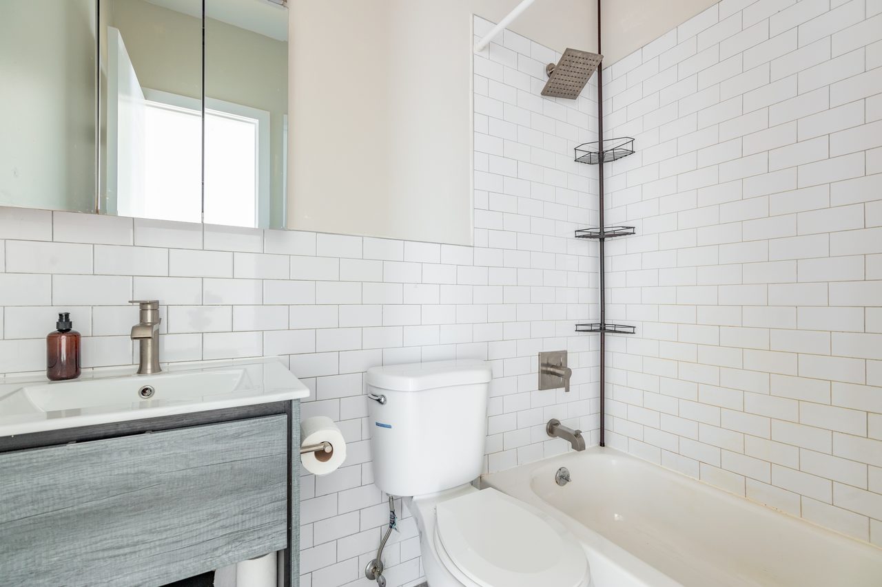  #1425: Ridgewood - Full Bedroom D  -  #1425: Ridgewood  - Gallery -  21