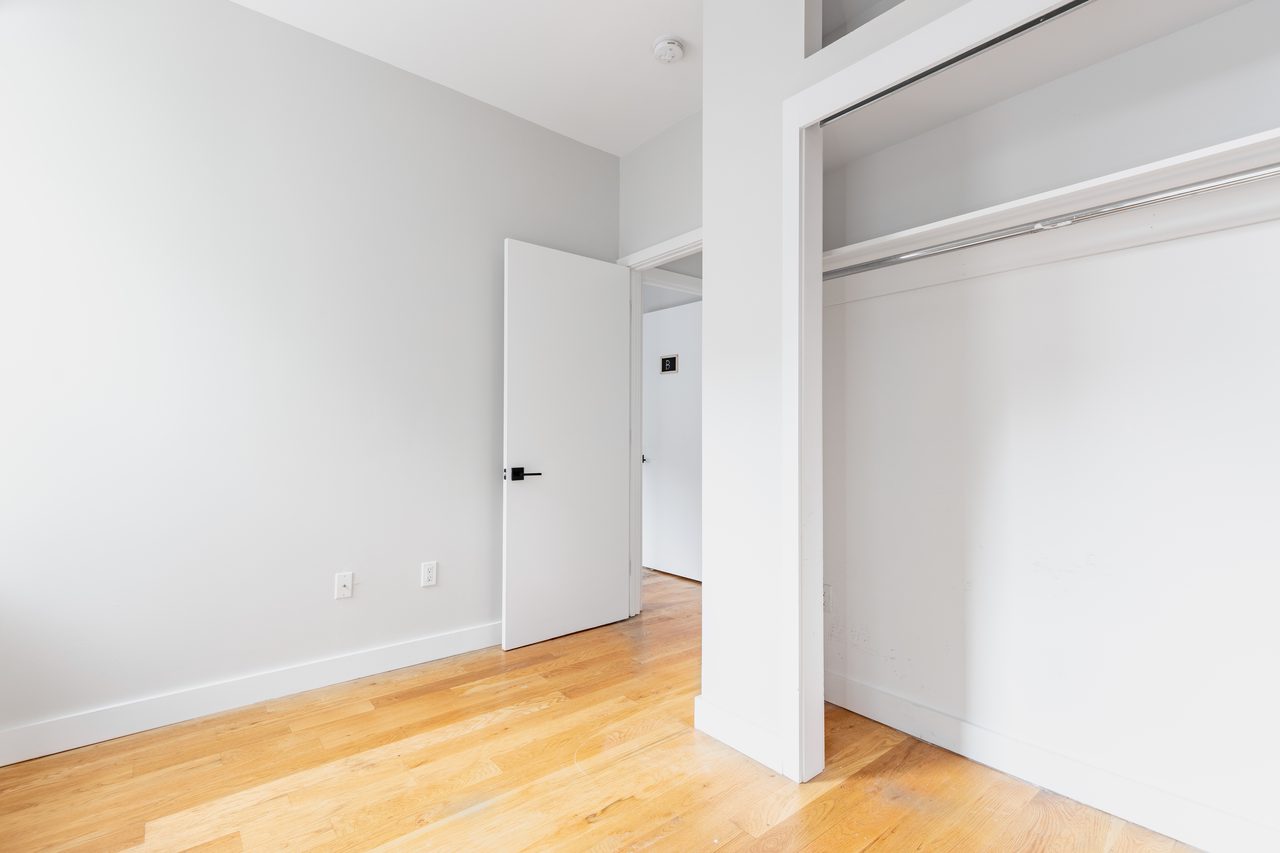  #1425: Ridgewood - Full Bedroom A  -  #1425: Ridgewood  - Gallery -  3