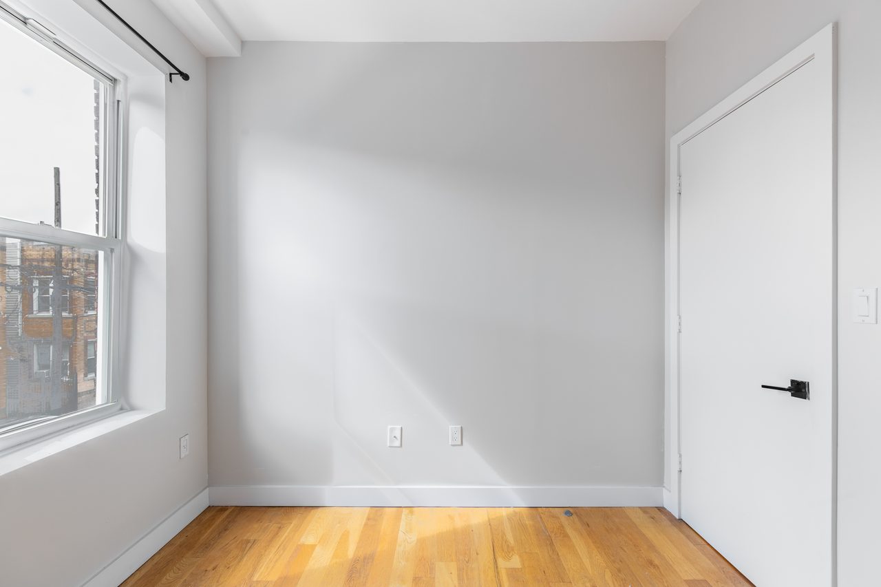  #1425: Ridgewood - Full Bedroom C  -  #1425: Ridgewood  - Gallery -  2