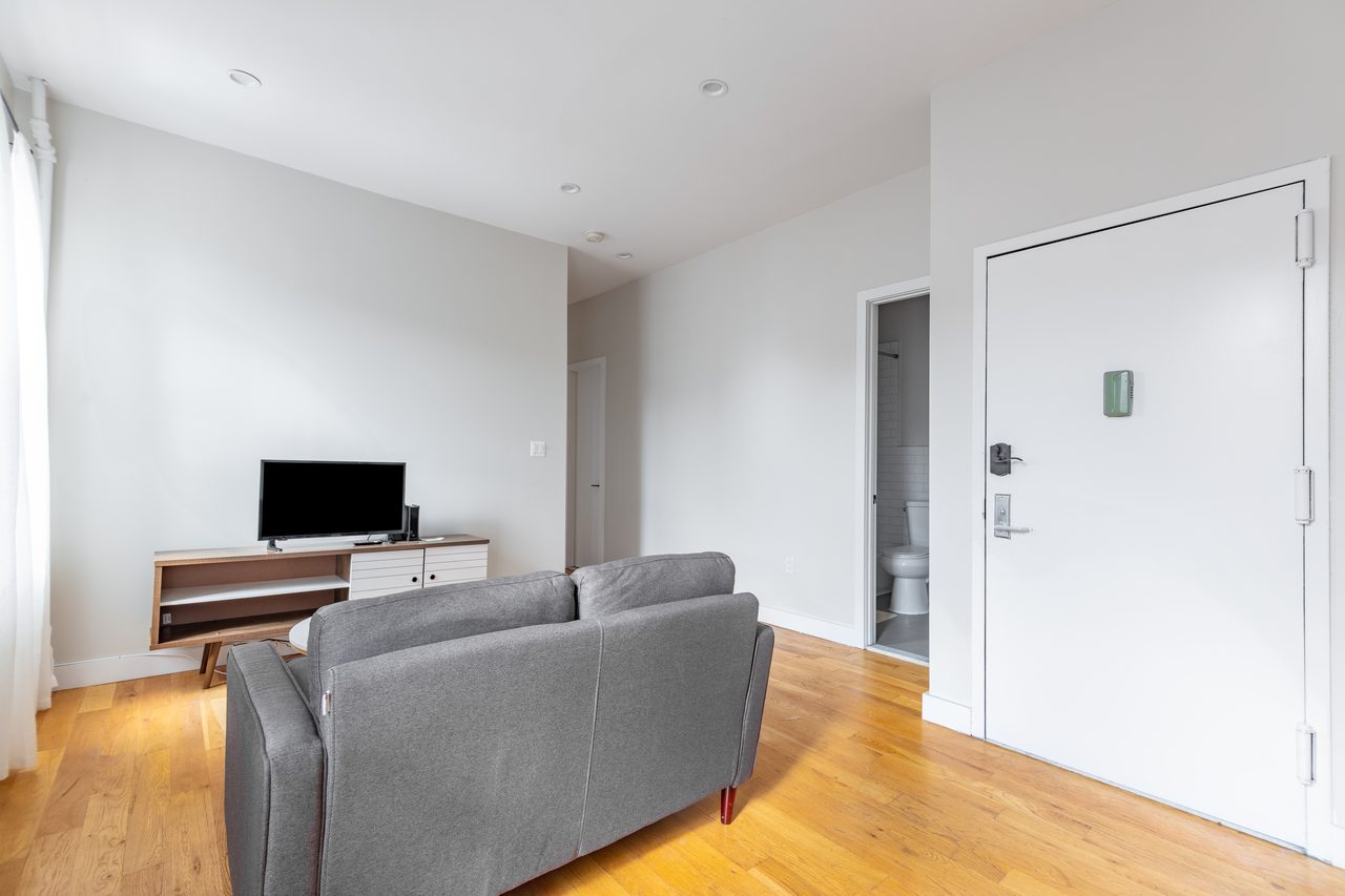 #1425: Ridgewood - Full Bedroom C - #1425: Ridgewood - Gallery - 12