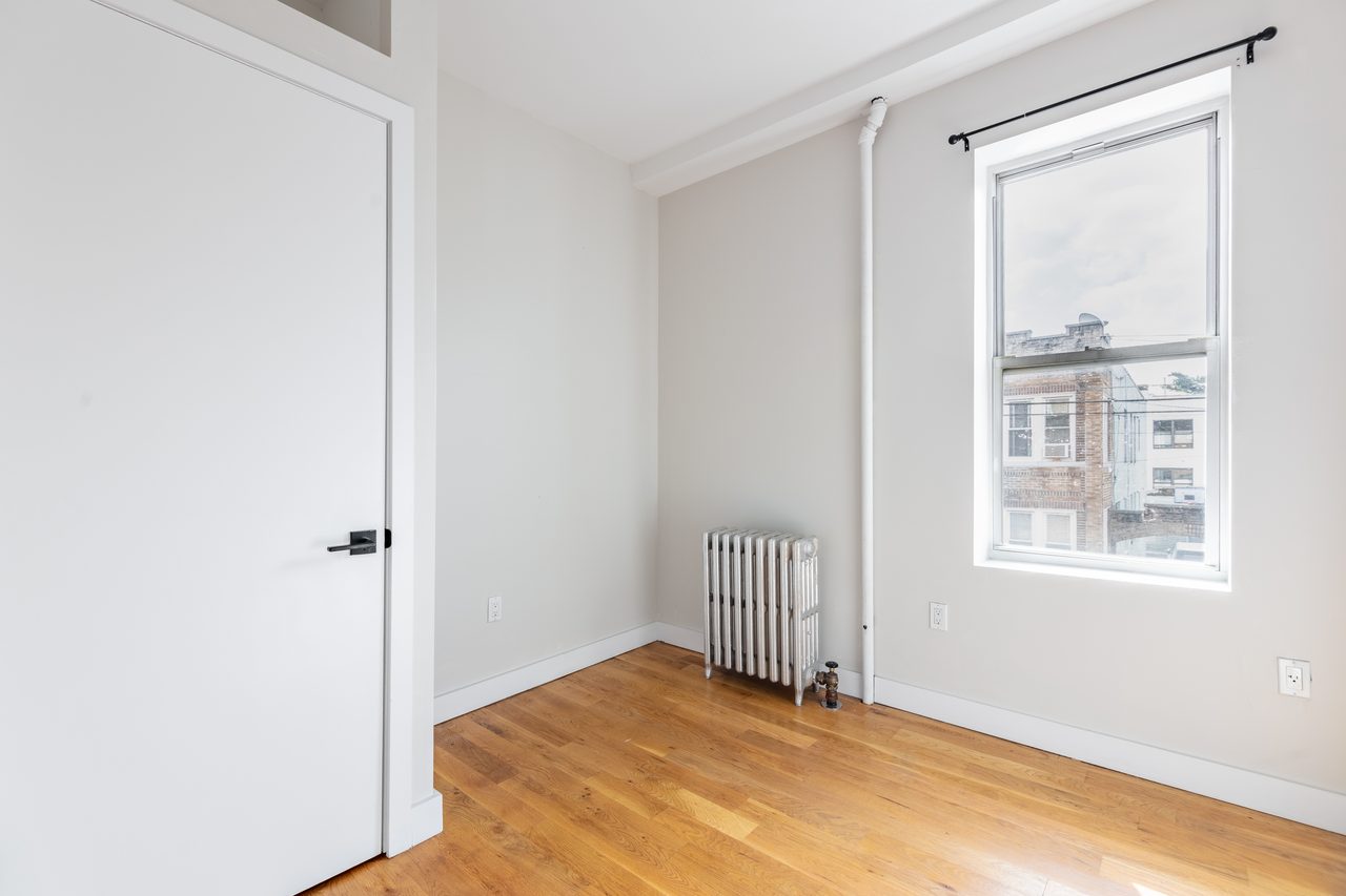  #1425: Ridgewood - Full Bedroom C  -  #1425: Ridgewood  - Gallery -  3