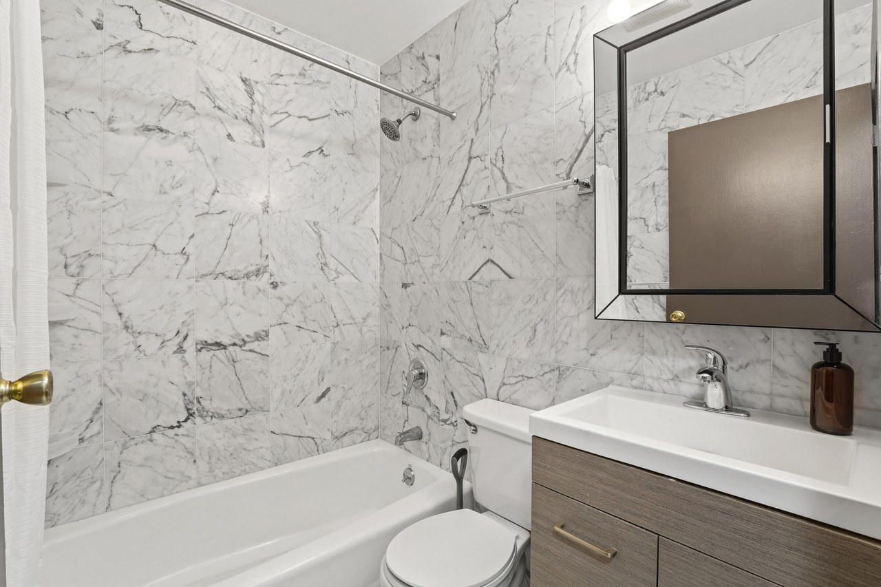  #543: Upper East Side - Full Bedroom C  -  #543: Upper East Side  - Gallery -  1