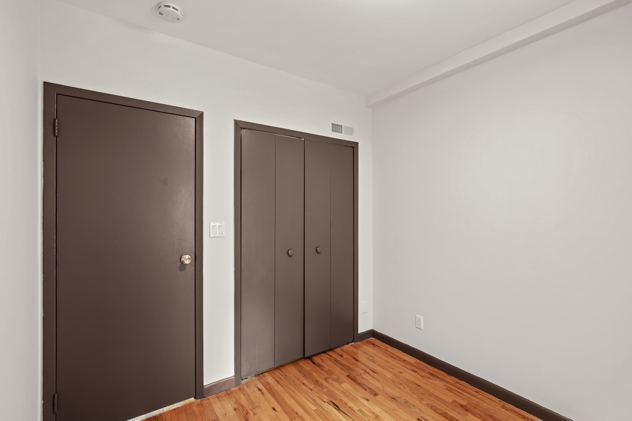  #543: Upper East Side - Full Bedroom A  -  #543: Upper East Side  - Gallery -  1