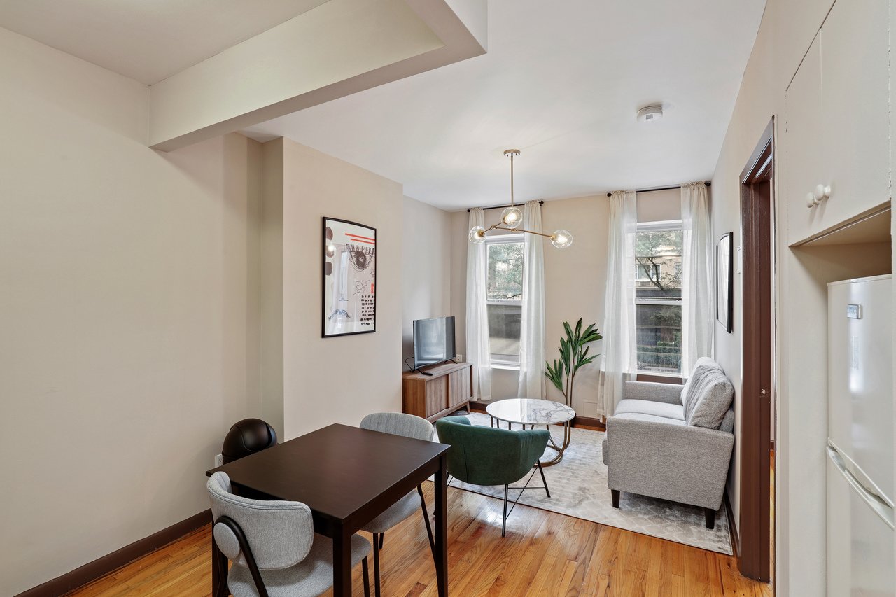  #543: Upper East Side - Full Bedroom A  -  #543: Upper East Side  - Gallery -  6