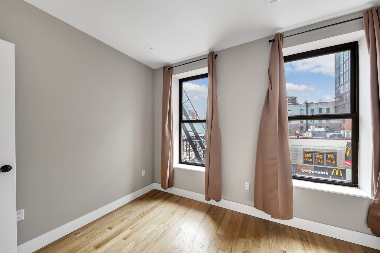  #713: West Harlem - Full Bedroom A  -  #713: West Harlem  - Gallery -  3