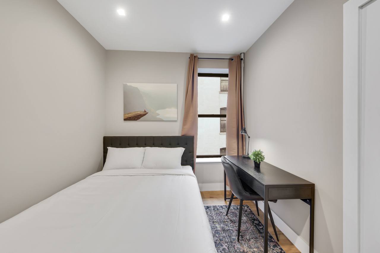  #713: West Harlem - Full Bedroom B  -  #713: West Harlem  - Gallery -  2
