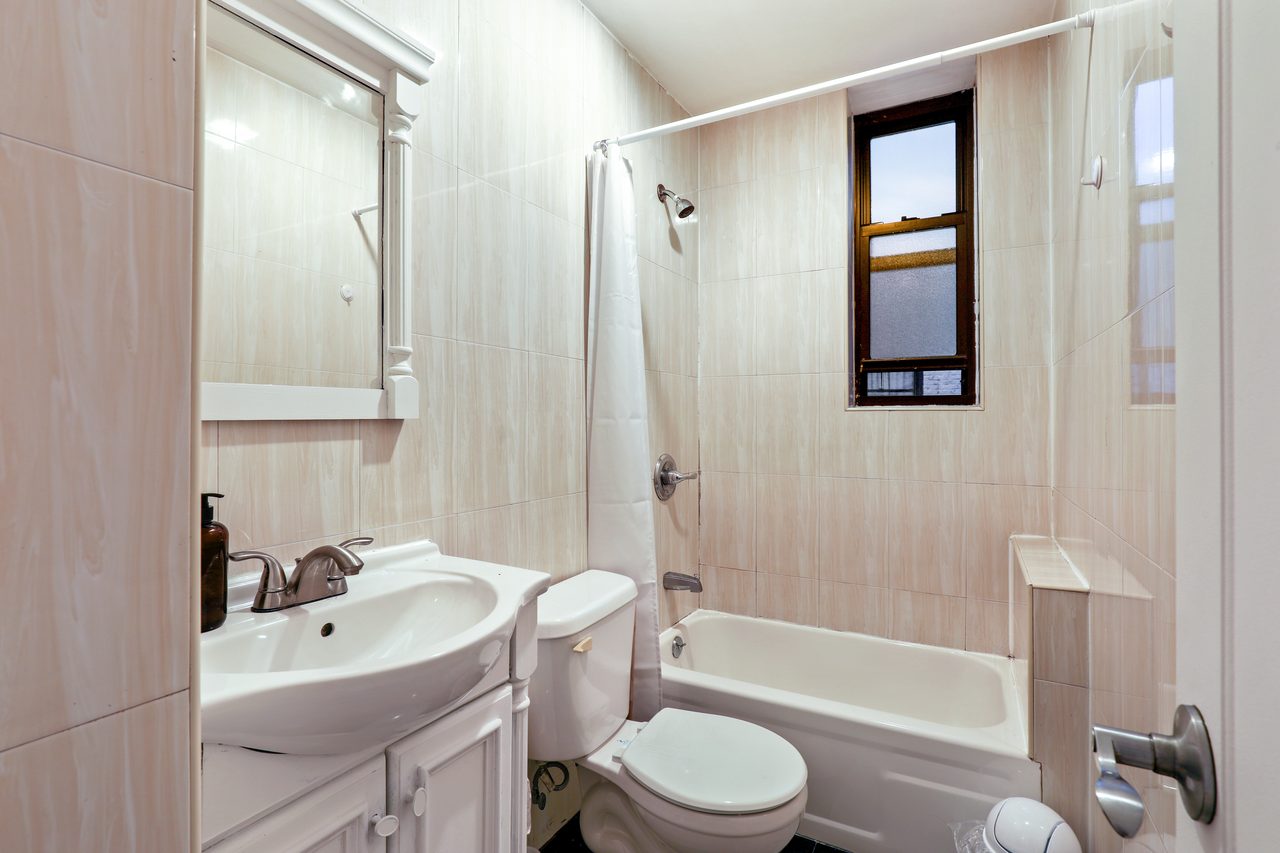 #764: Upper West Side - Full Bedroom D - 8