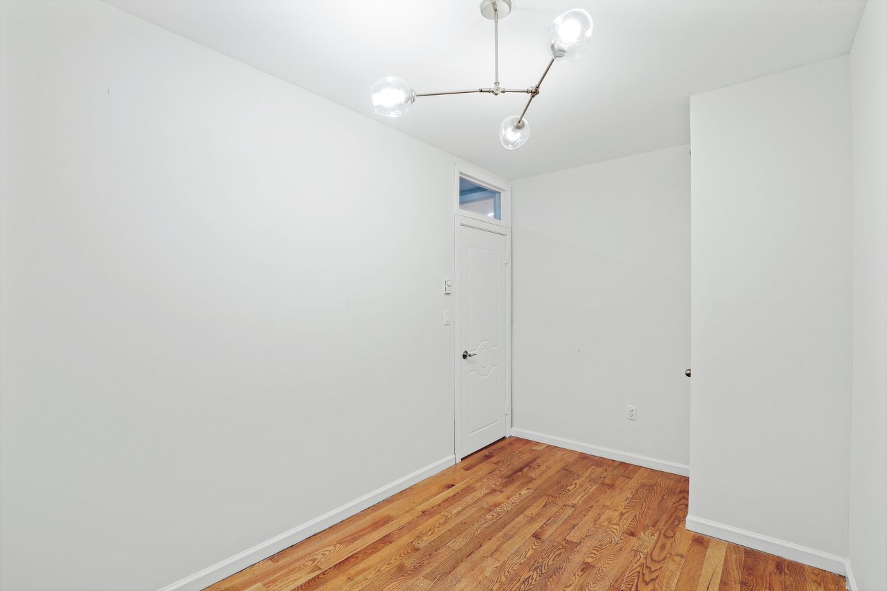 #764: Upper West Side - Full Bedroom C - #764: Upper West Side - Gallery - 10
