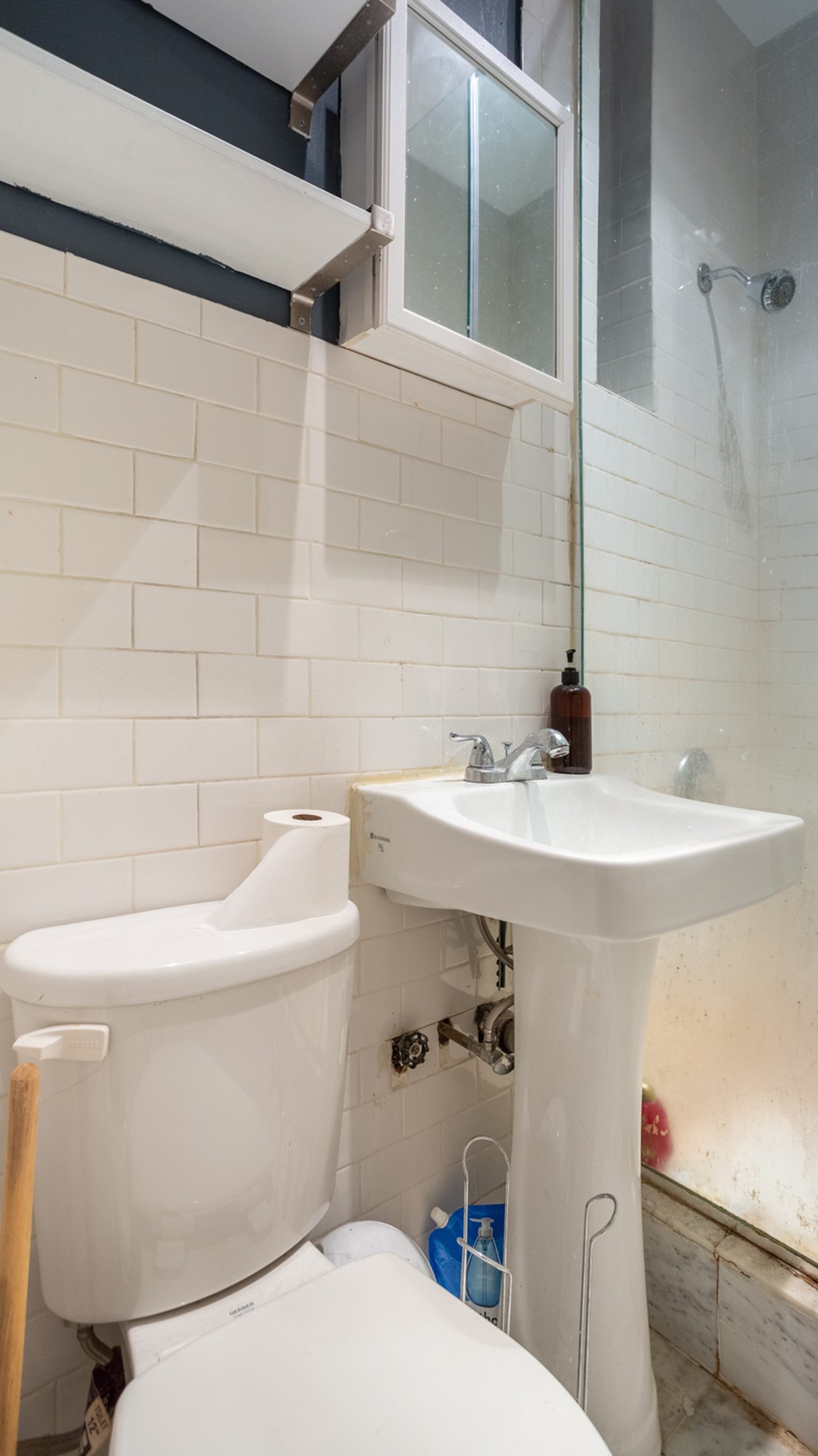 #563: East Village - 1 Bedroom (Queen) - 8