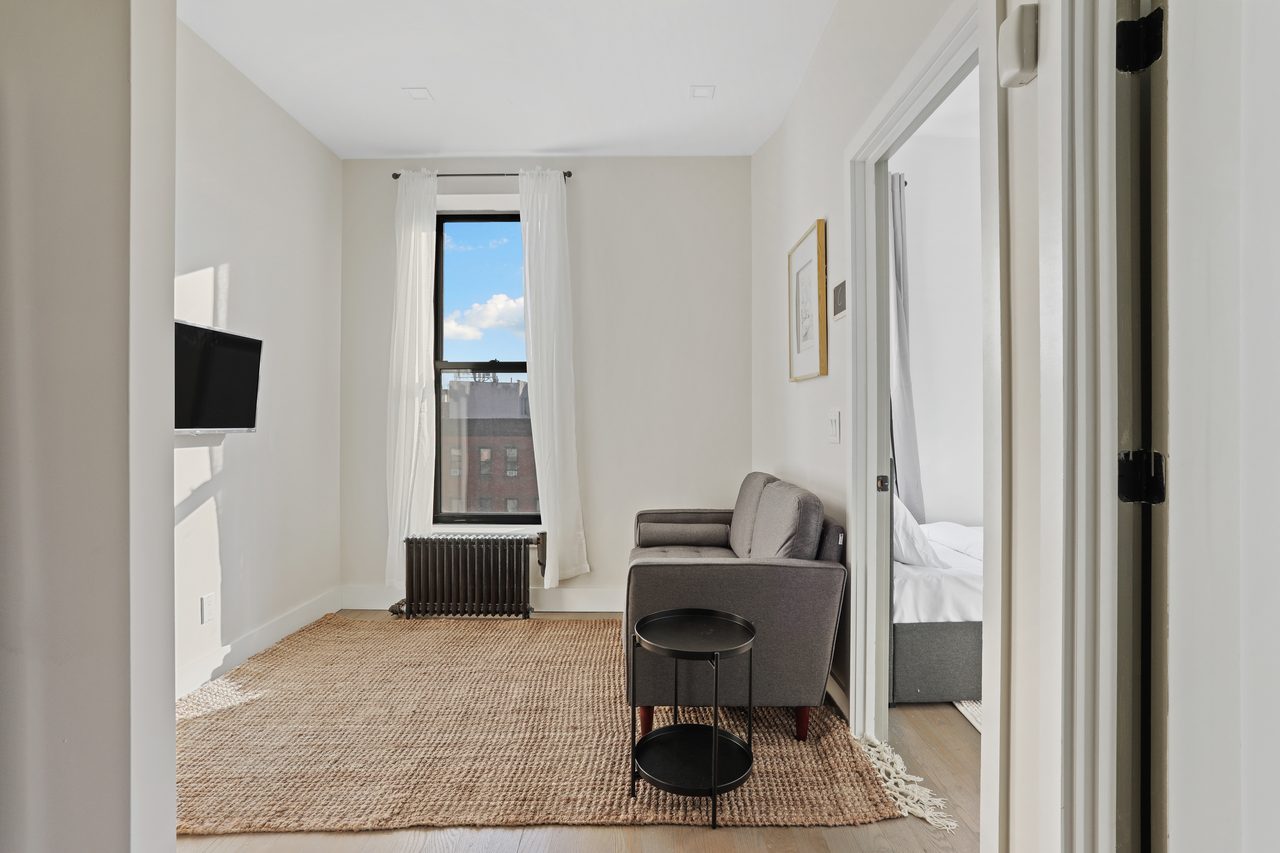  #877: Park Slope - Full Bedroom B  -  #877: Park Slope  - Gallery -  7