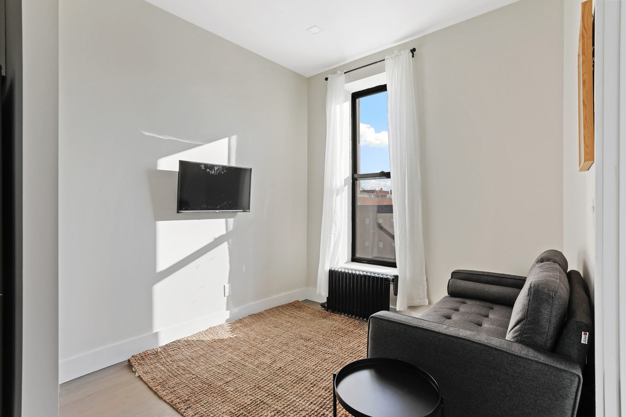  #877: Park Slope - Full Bedroom A  -  #877: Park Slope  - Gallery -  6