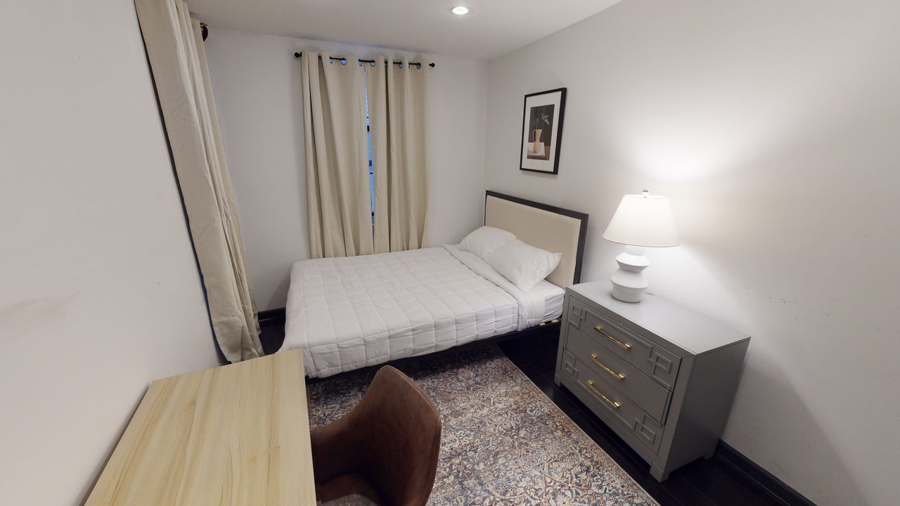 #561: East Village - Queen Bedroom B - 10