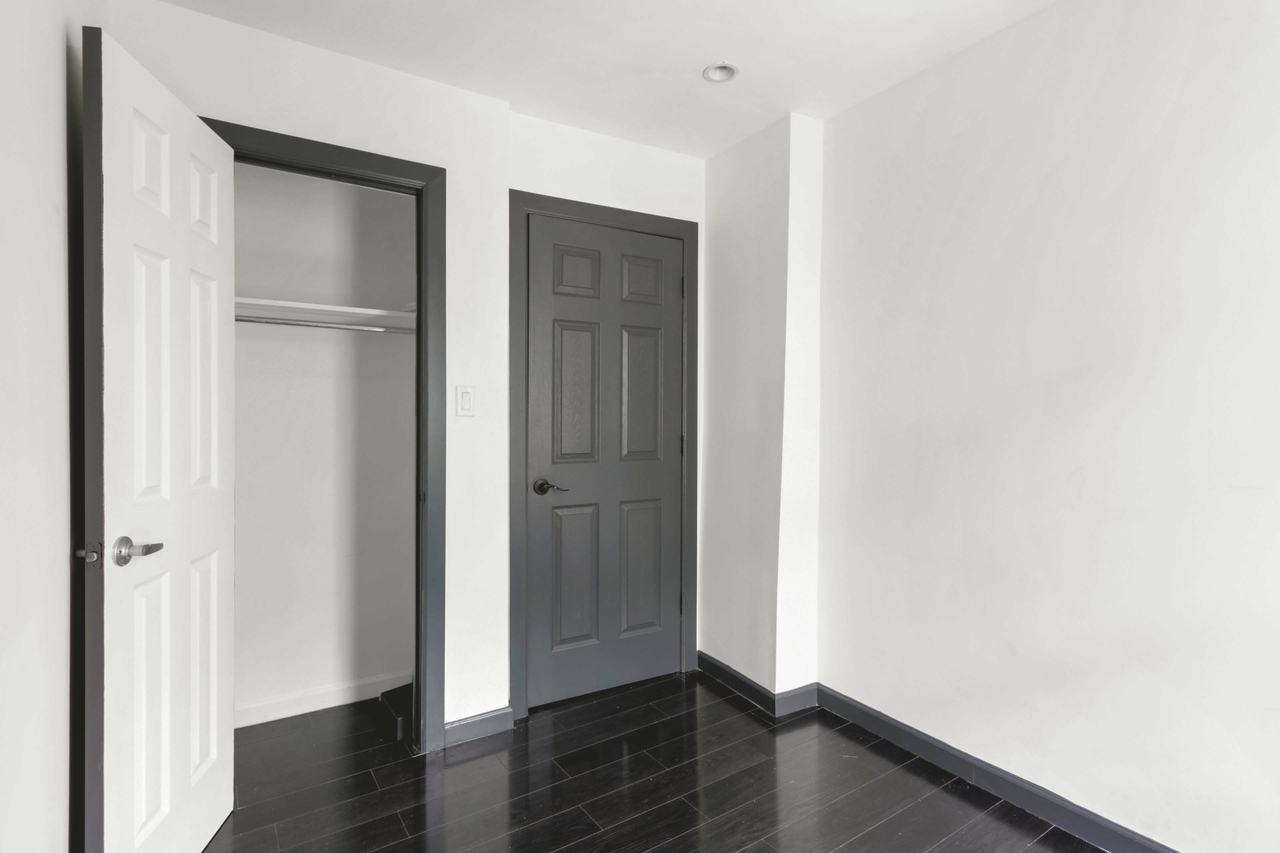 #561: East Village - Full Bedroom A - 5