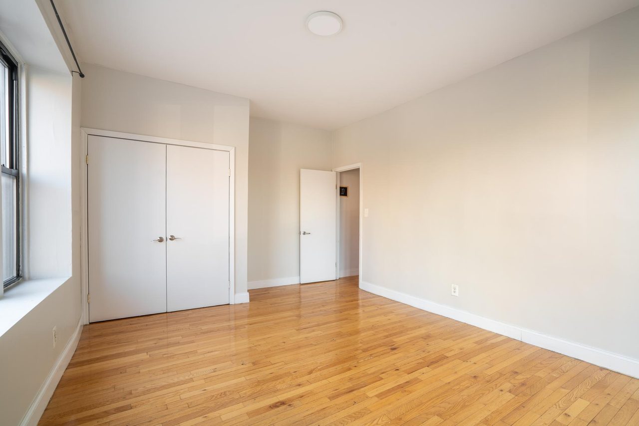  #1653: Central Harlem - Full Bedroom D  -  #1653: Central Harlem  - Gallery -  2