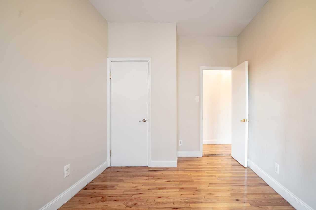  #1653: Central Harlem - Full Bedroom C  -  #1653: Central Harlem  - Gallery -  3