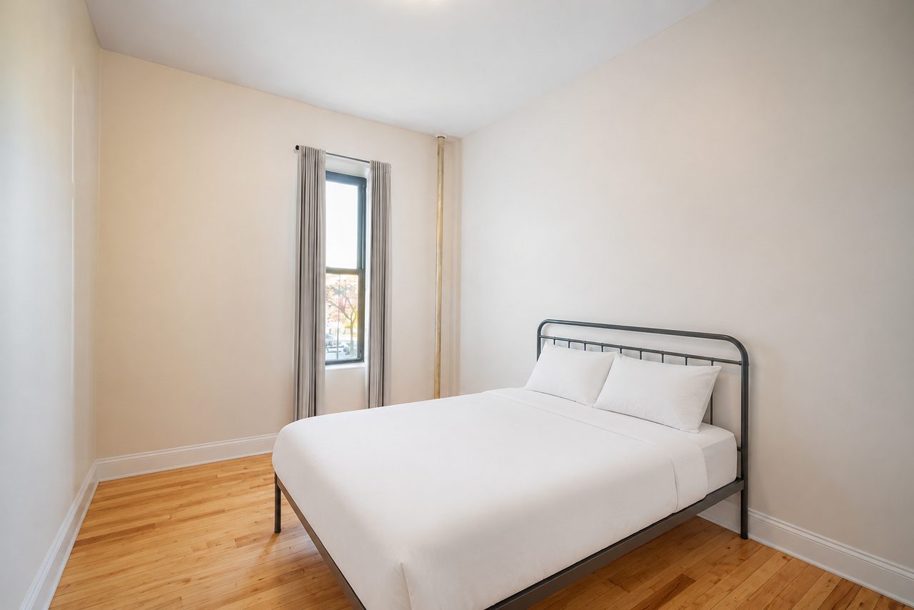 #1653: Central Harlem - Full Bedroom C - 14