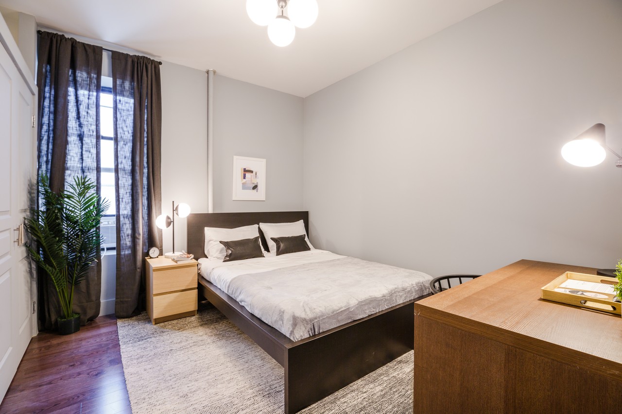  #225: West Harlem - Queen Bedroom B  -  #225: West Harlem  - Gallery -  9