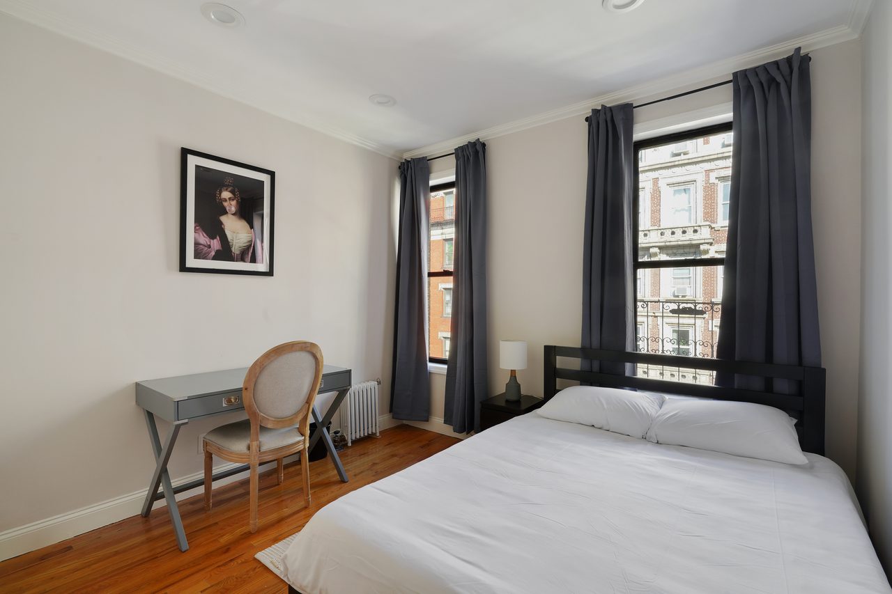  #796: Hamilton Heights - Queen Bedroom A  -  #796: Hamilton Heights  - Gallery -  11