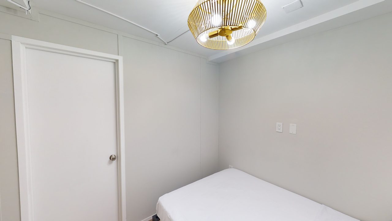 #729: East Village - Full Bedroom C - 4