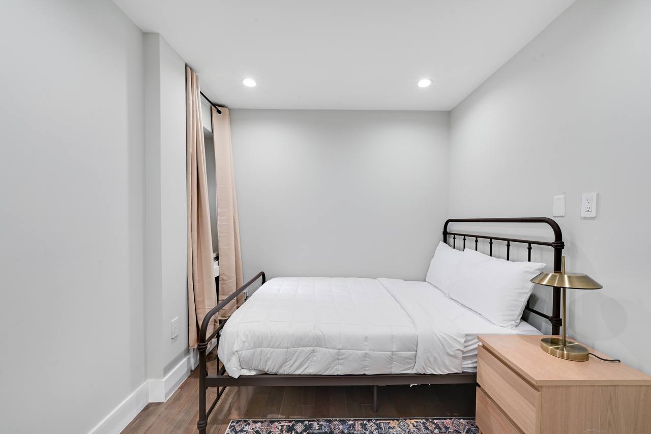 #729: East Village - Full Bedroom A - 3