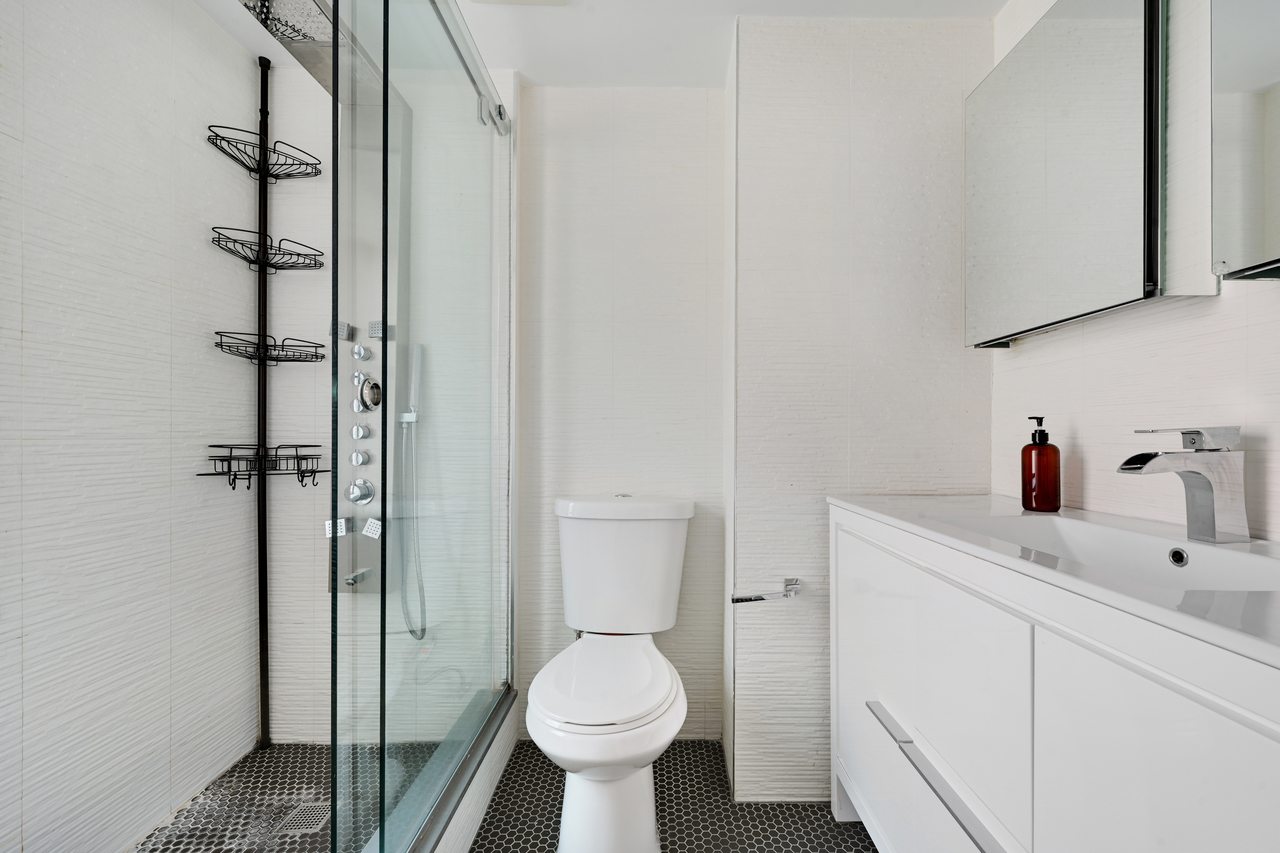  #729: East Village - Full Bedroom A  -  #729: East Village  - Gallery -  8