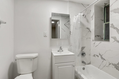 #906: Lincoln Square  - Gallery -  5