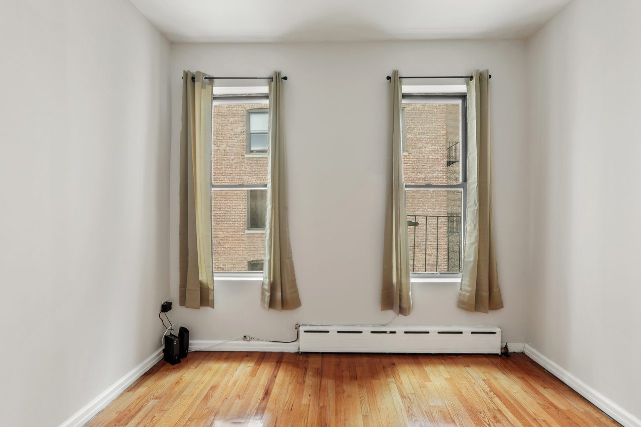 #757: Upper West Side - Queen Bedroom C - 11