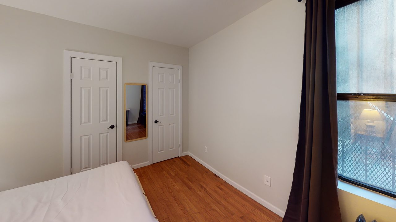 #893: East Harlem - Full Bedroom B - 10