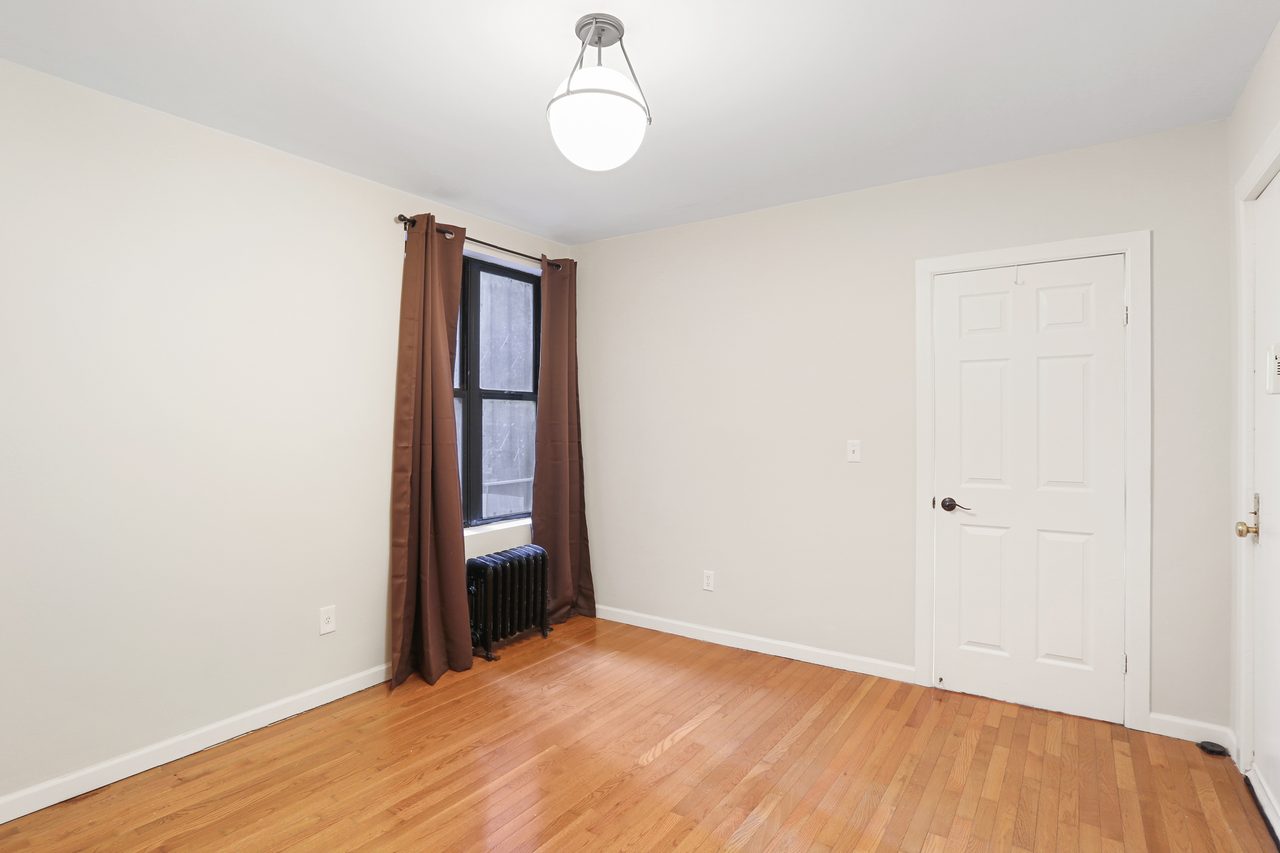 #893: East Harlem - Full Bedroom B - 12