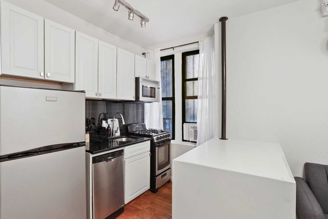 #893: East Harlem - Full Bedroom B - #893: East Harlem - Gallery - 5