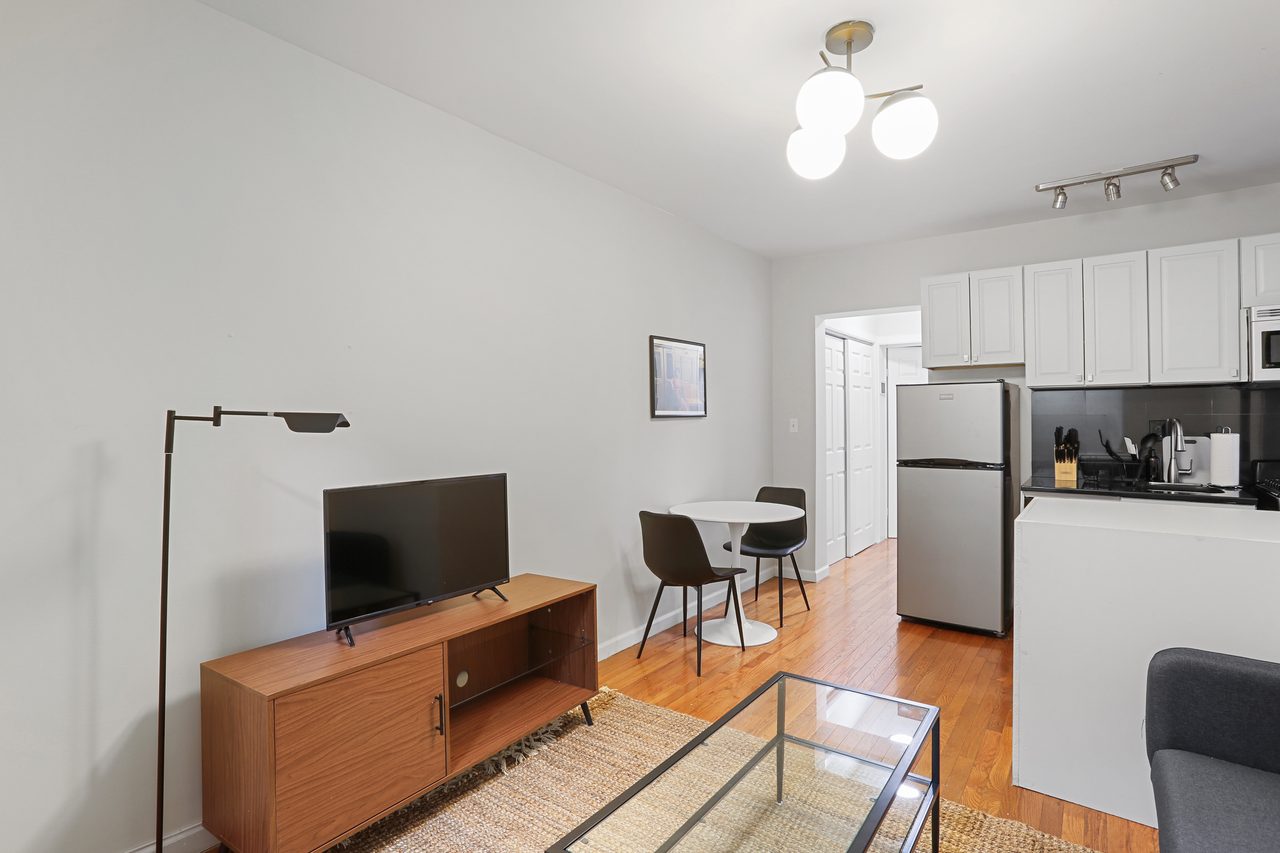 #893: East Harlem - Full Bedroom B - 7