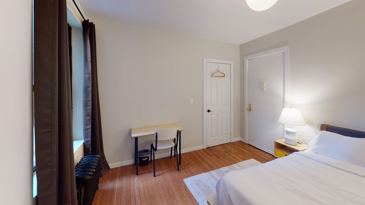 #893: East Harlem - Full Bedroom B - 9