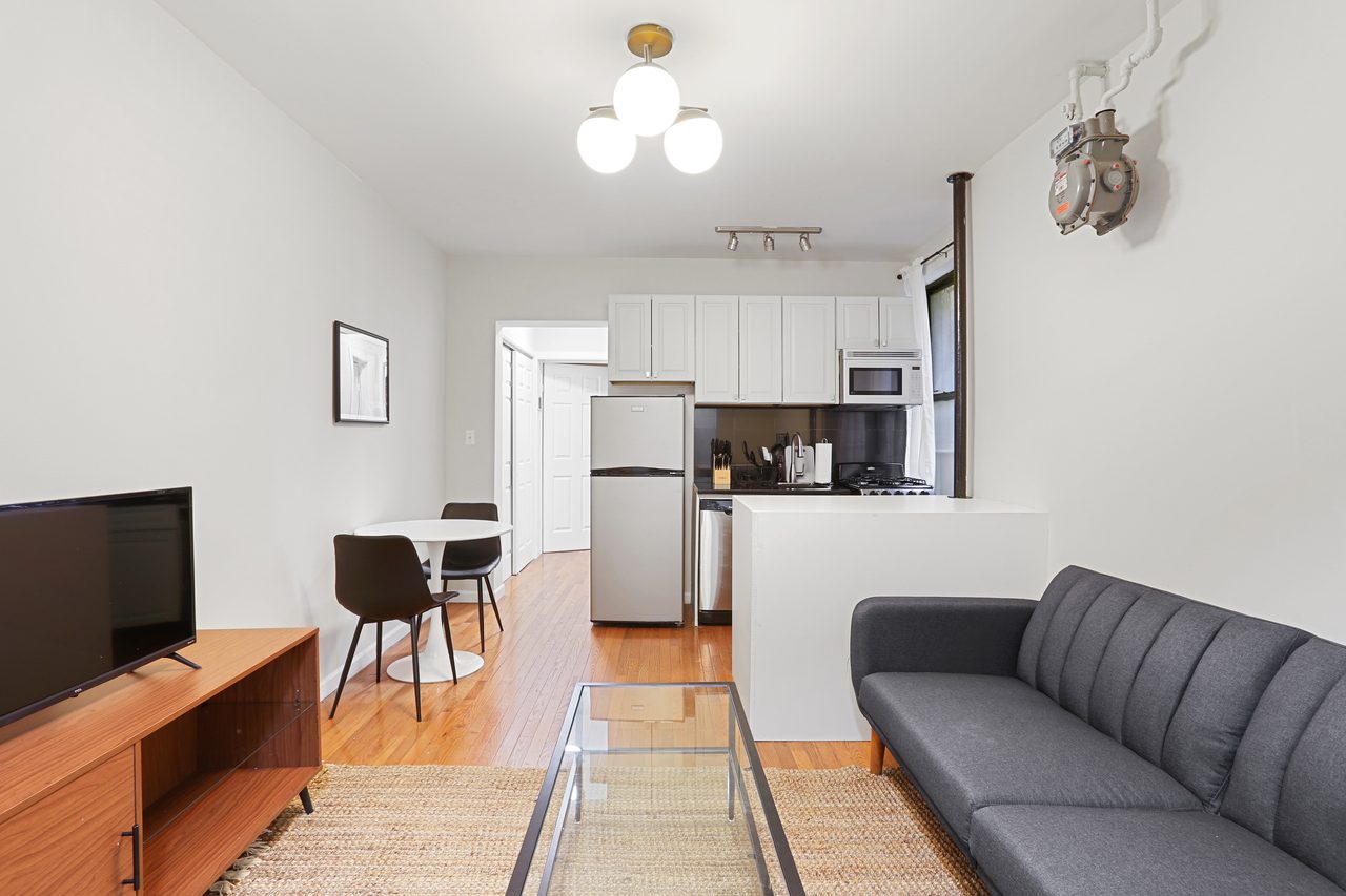 #893: East Harlem - Full Bedroom A - 7
