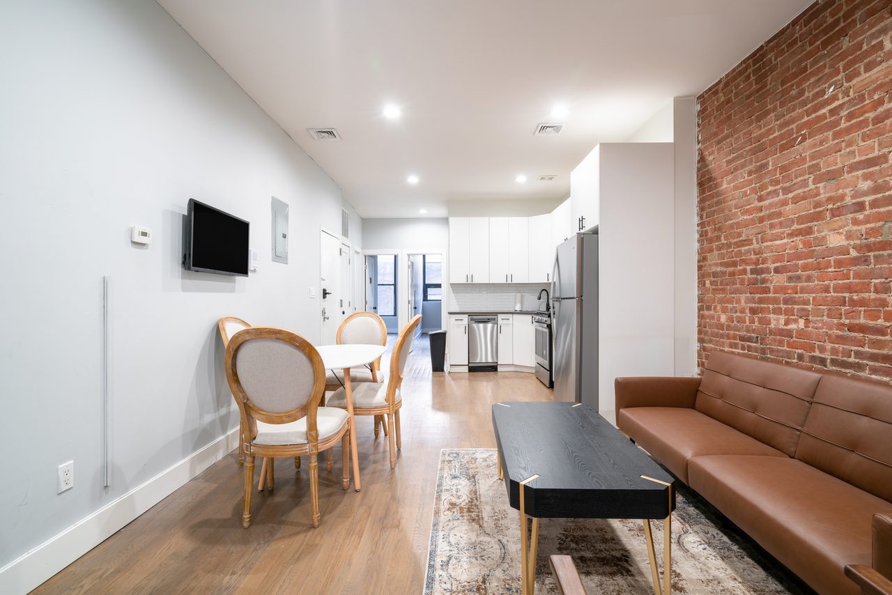 #1511: Central Harlem - Full Bedroom A - 7