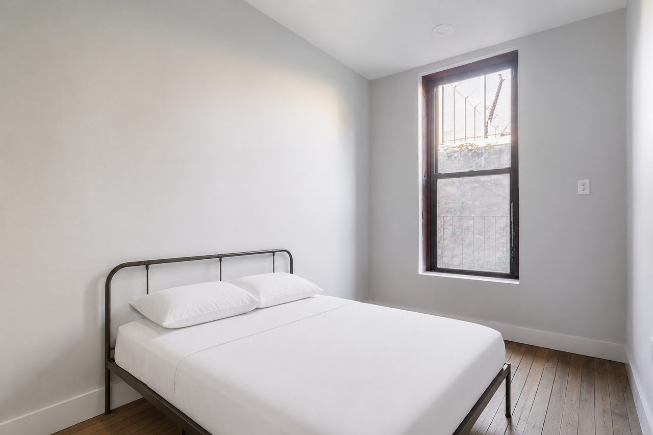 #1511: Central Harlem - Full Bedroom B - 1