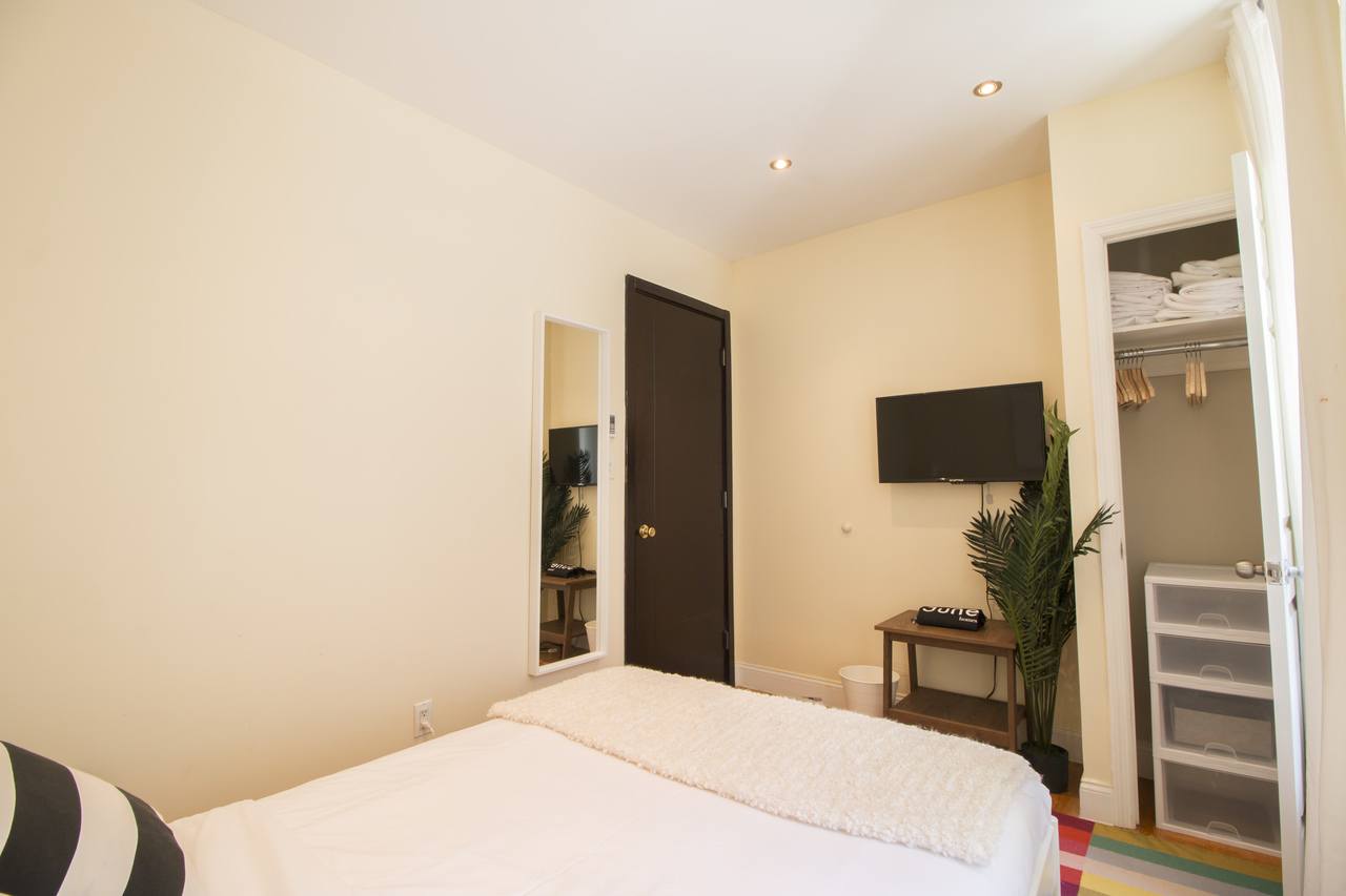 #366: Upper West Side - Full Bedroom C - 12