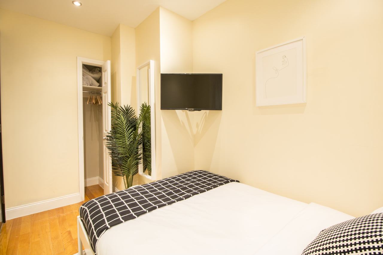 #366: Upper West Side - Full Bedroom E - 3