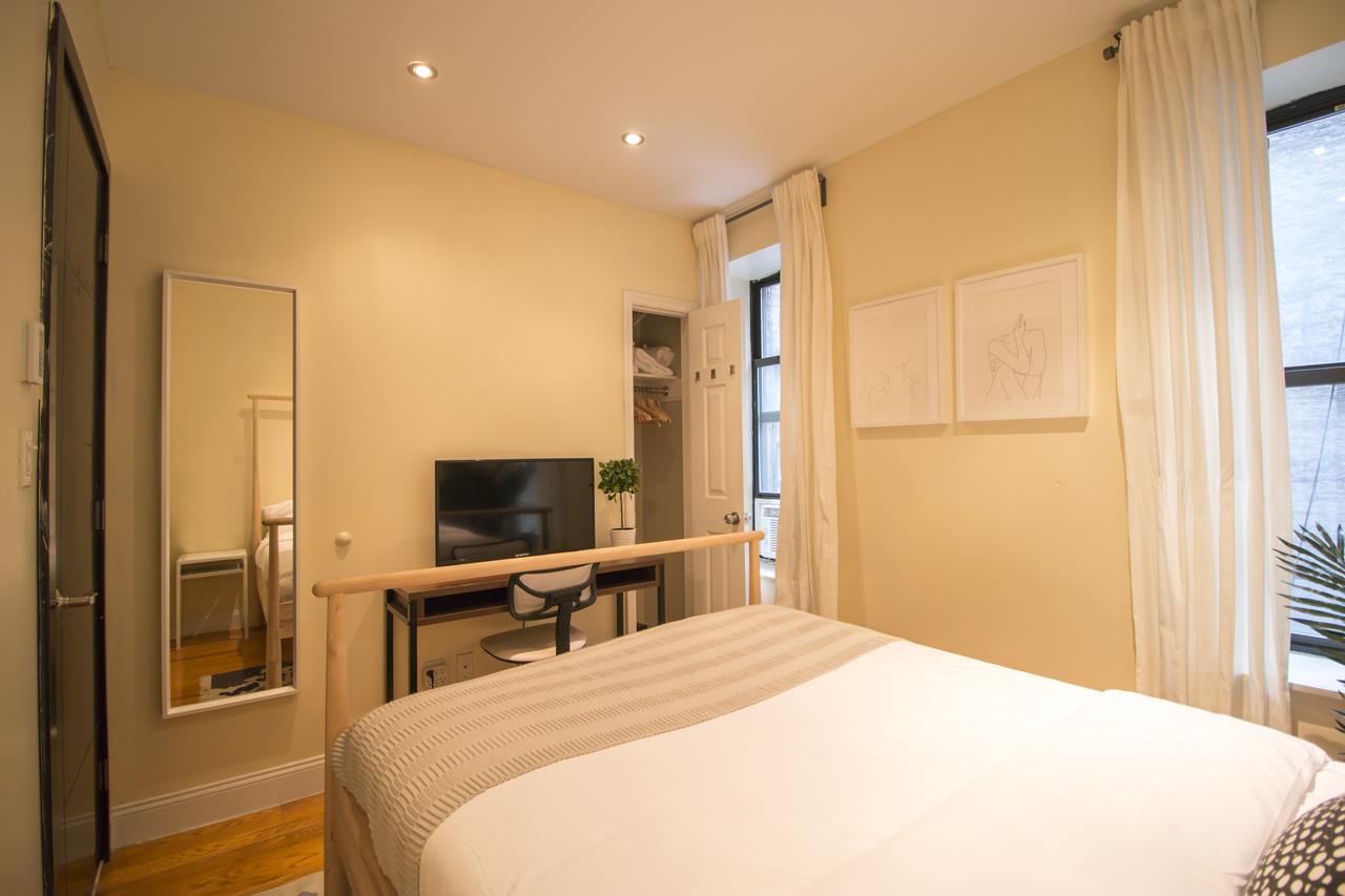 #366: Upper West Side - Full Bedroom A - 12