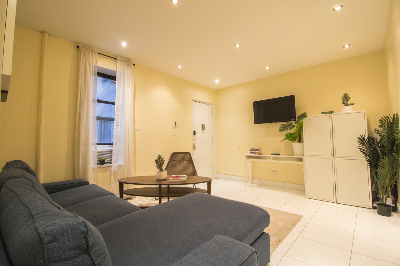 #366: Upper West Side - Full Bedroom D - 7