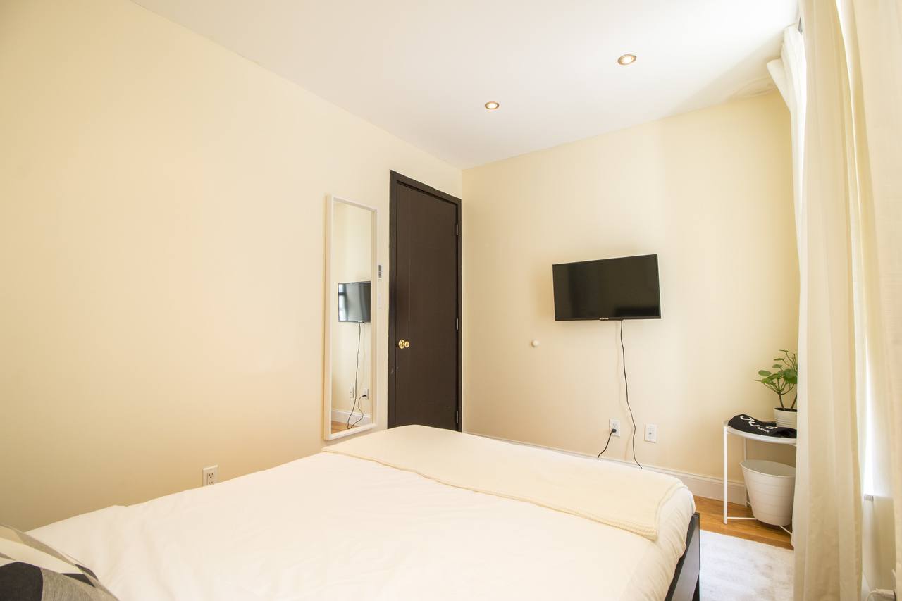 #366: Upper West Side - Full Bedroom D - 10