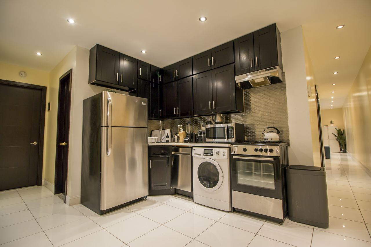 #366: Upper West Side - Full Bedroom B - #366: Upper West Side - Gallery - 9